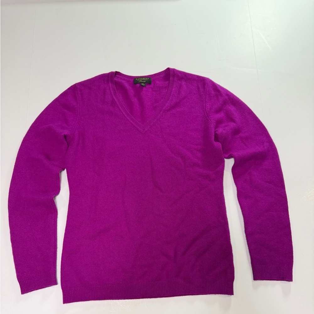 Charter Club purple cashmere V-Neck Sweater xs, could fit small see measurements